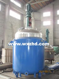 無(wú)錫市政豐石化裝備廠 高品質(zhì)不銹鋼電加熱反應(yīng)釜加熱裝置詳解